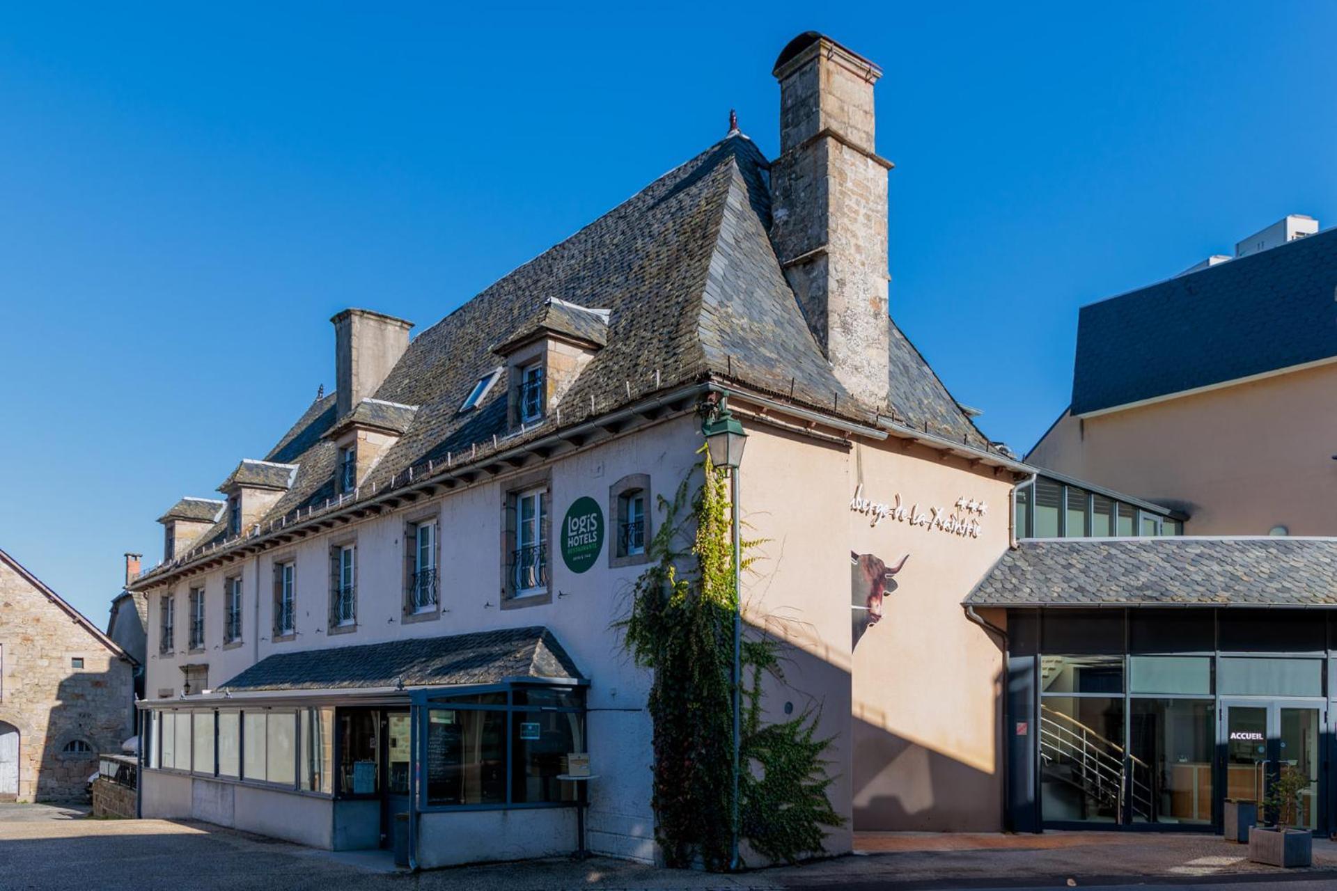 Logis Hotel Restaurant Auberge De La Xaintrie Saint-Privat  Exterior foto