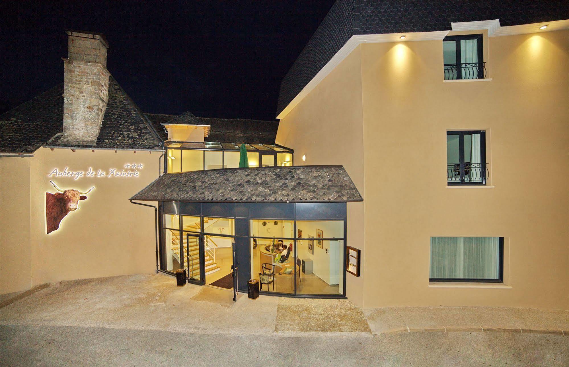 Logis Hotel Restaurant Auberge De La Xaintrie Saint-Privat  Exterior foto